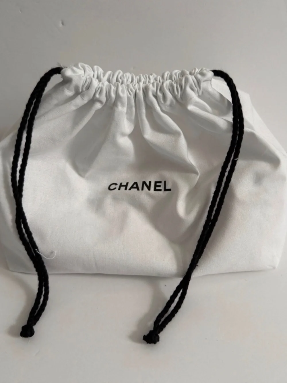 Chanel drawstring bag - Picture 1 of 4
